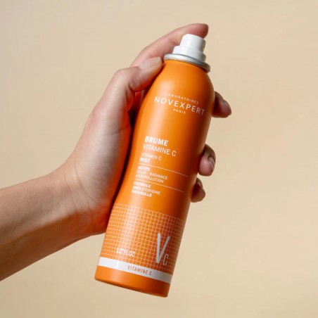 novexpert-vitamine-c-brume-mist-eclat-radiance-150ml-3.jpg